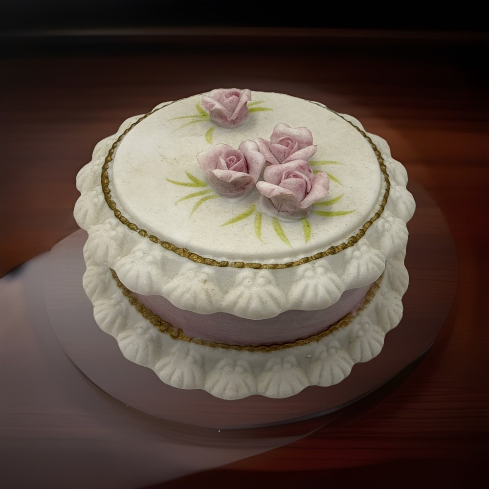 Vintage Lefton 87 Hand Painted Trinket Jewelry Box‎ Pink Roses 3D Gold Trim